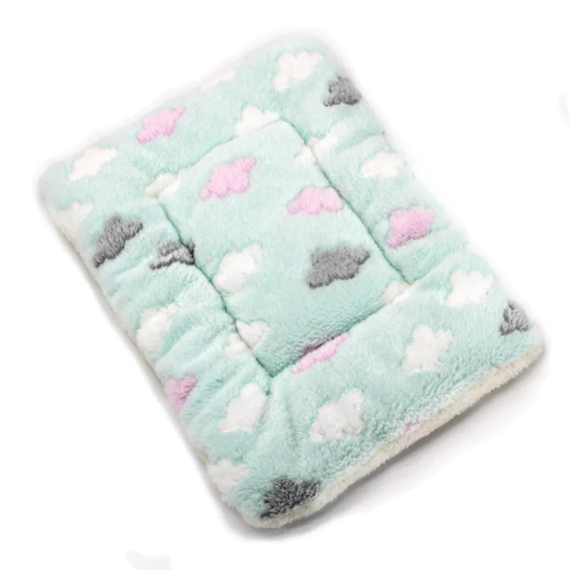 CozyFleece Cat Pad – Soft & Warm Blanket