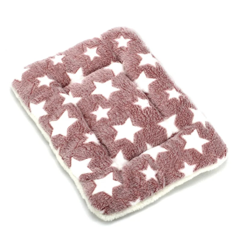 CozyFleece Cat Pad – Soft & Warm Blanket