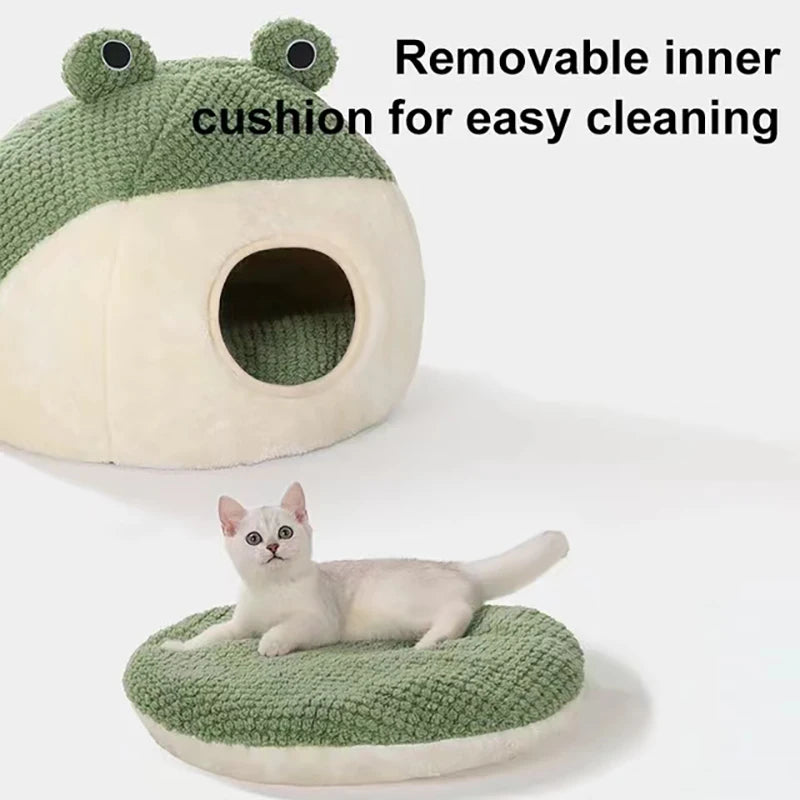 Frog Plush Pet Bed – Cozy & Warm for Cats & Small Dogs