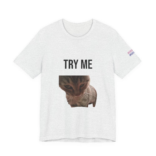 White t shirt with intimidating cat